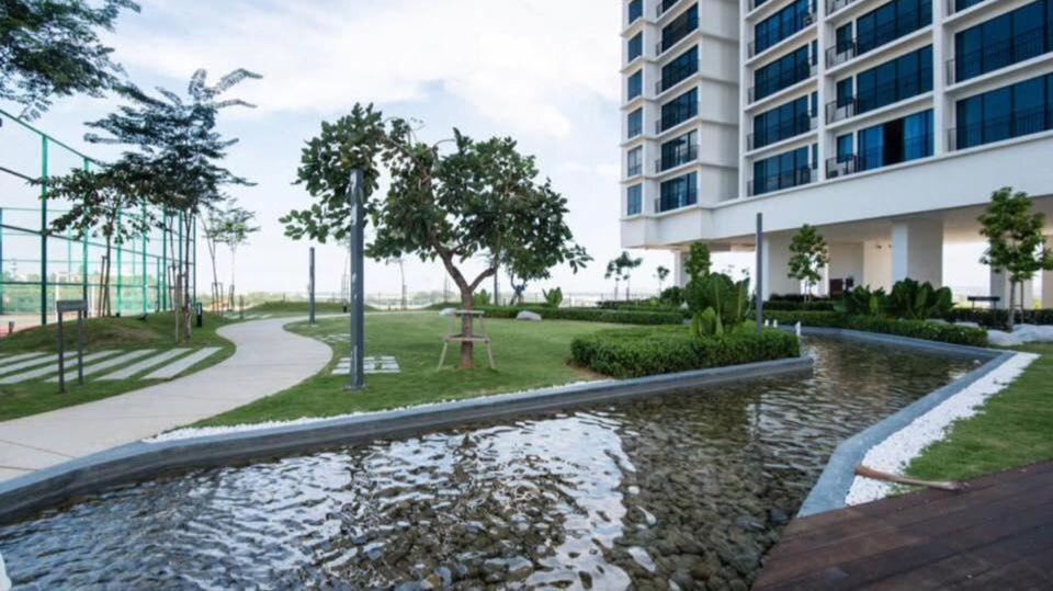 Alami Homestay Trefoil Kuala Selangor Exterior photo
